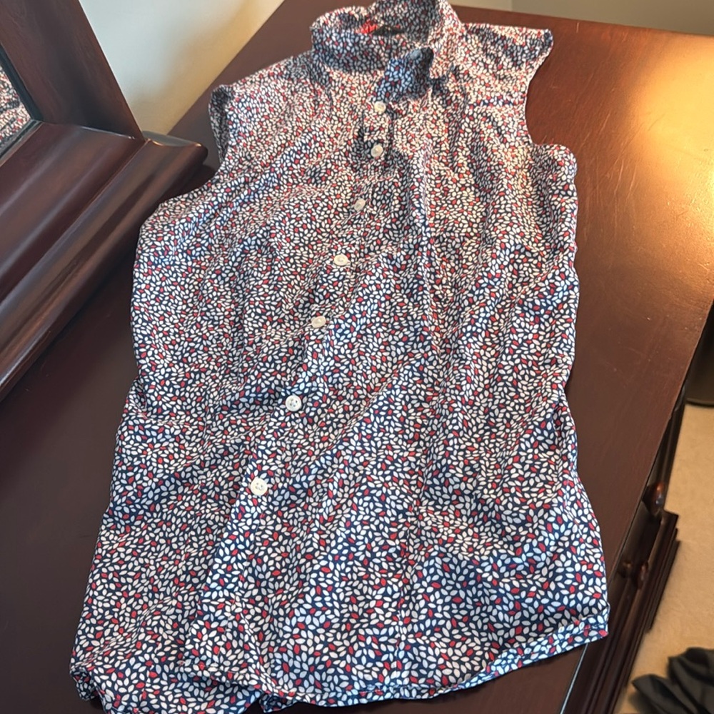 Brooks Brothers “346” red, white, and blue sleeveless blouse. Size 4